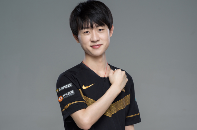 而森林狼则 而森林狼则